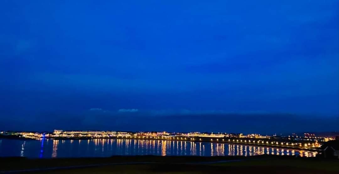 ポートラッシュCoastal Linksアパートメント エクステリア 写真